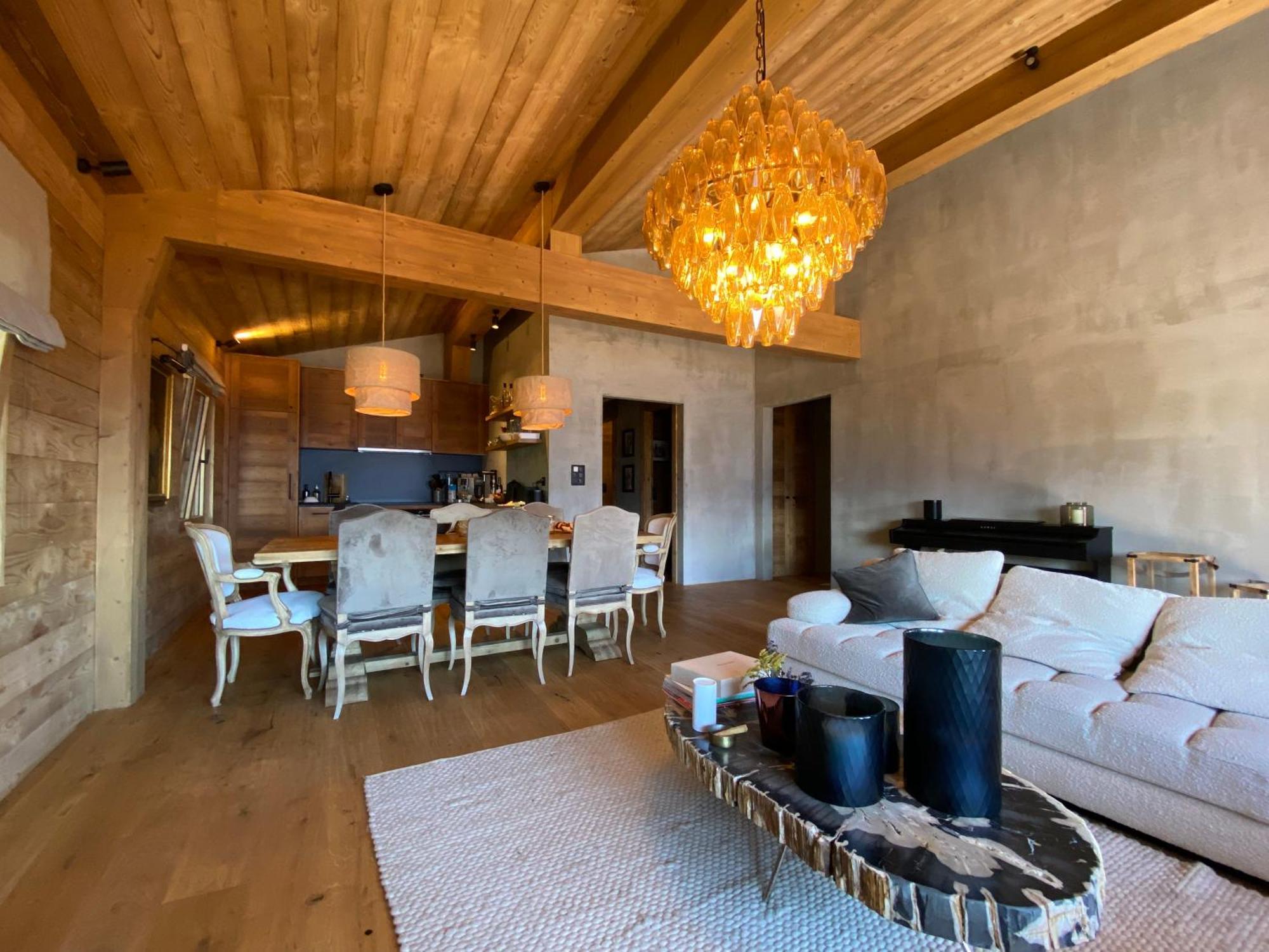 7 Luxury With Cinema